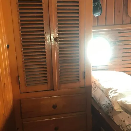 Botel яхта за гости Eternal Flame Sozopol